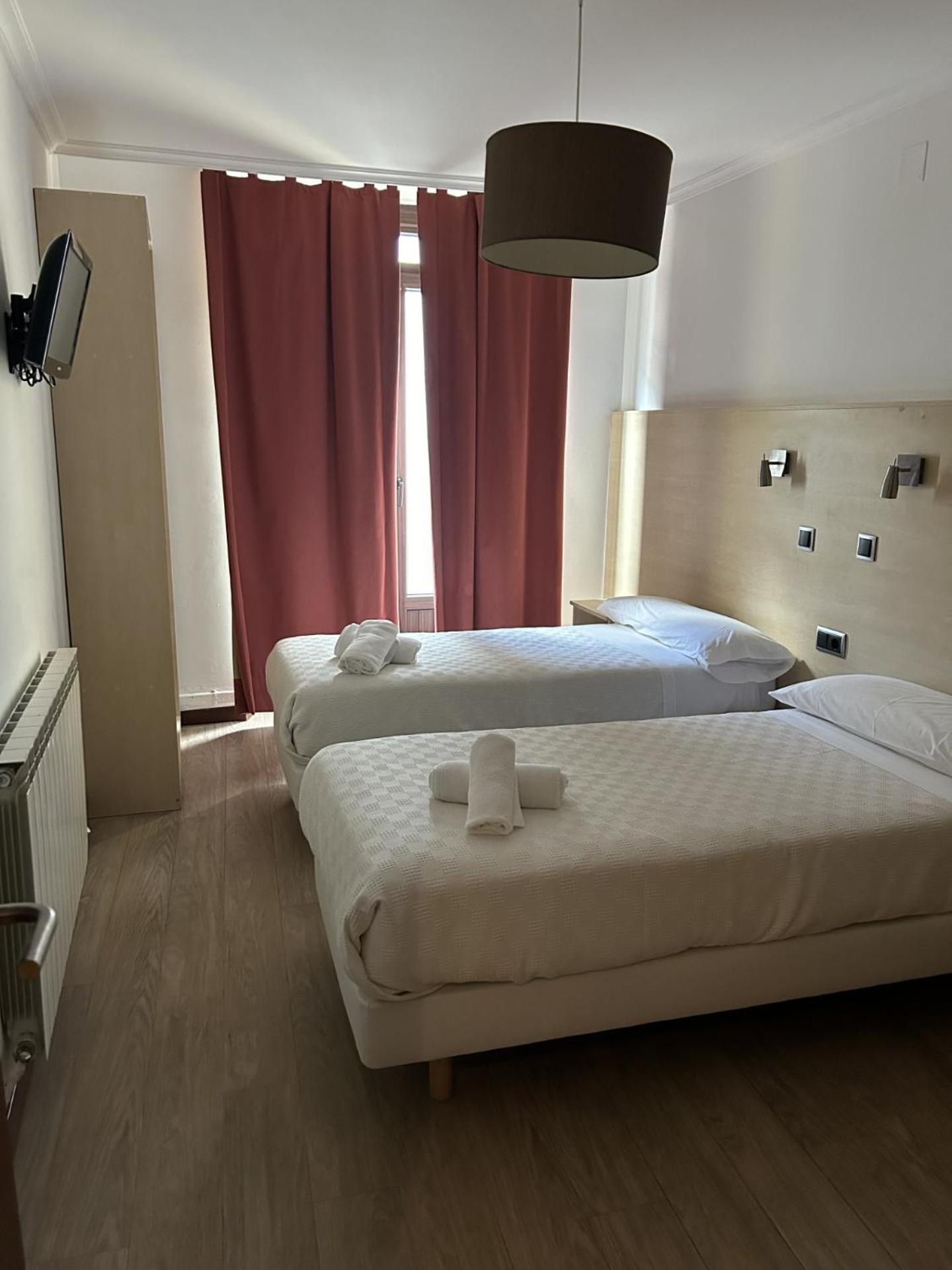 Hotel Casa Otano à Pampelune Extérieur photo